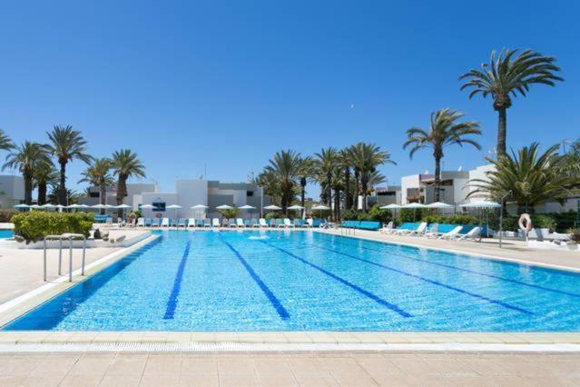 Primavera Appartement Tot 7 Personen Ideaal Voor Backpackers Arona  Bagian luar foto