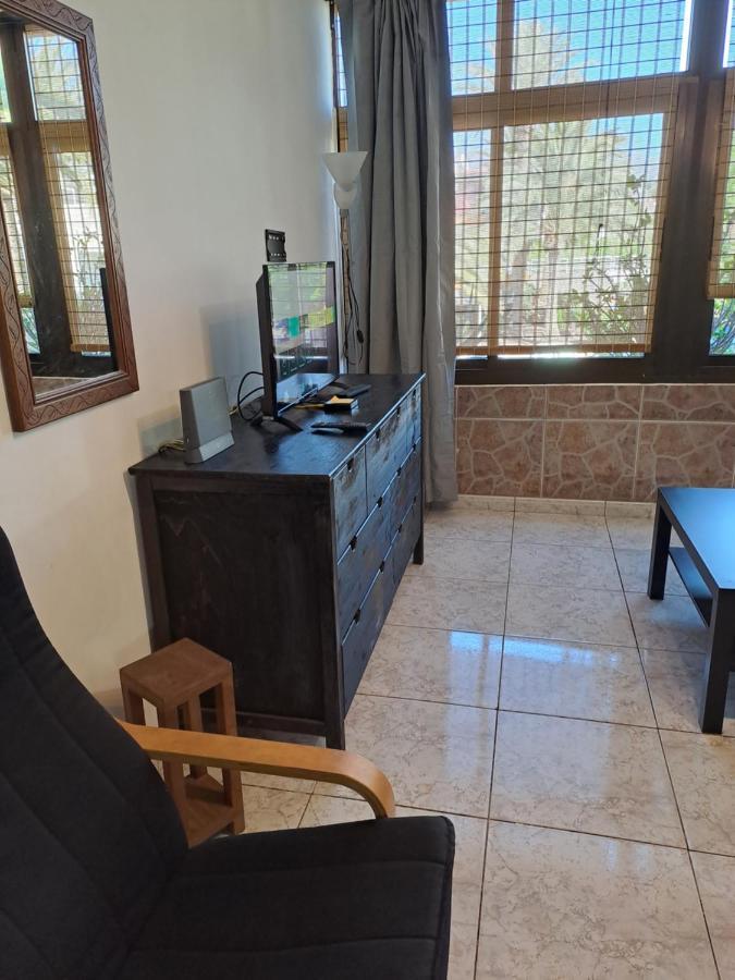 Primavera Appartement Tot 7 Personen Ideaal Voor Backpackers Arona  Bagian luar foto