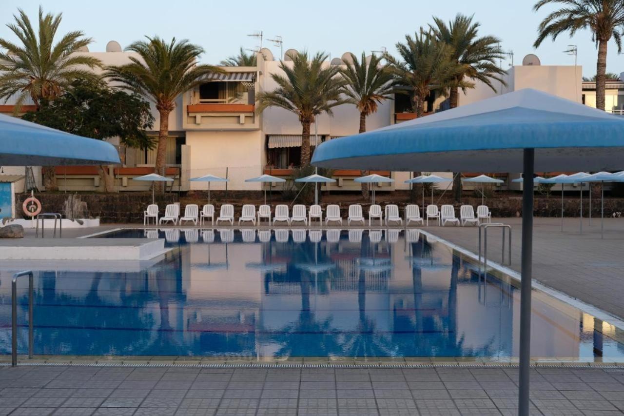 Primavera Appartement Tot 7 Personen Ideaal Voor Backpackers Arona  Bagian luar foto
